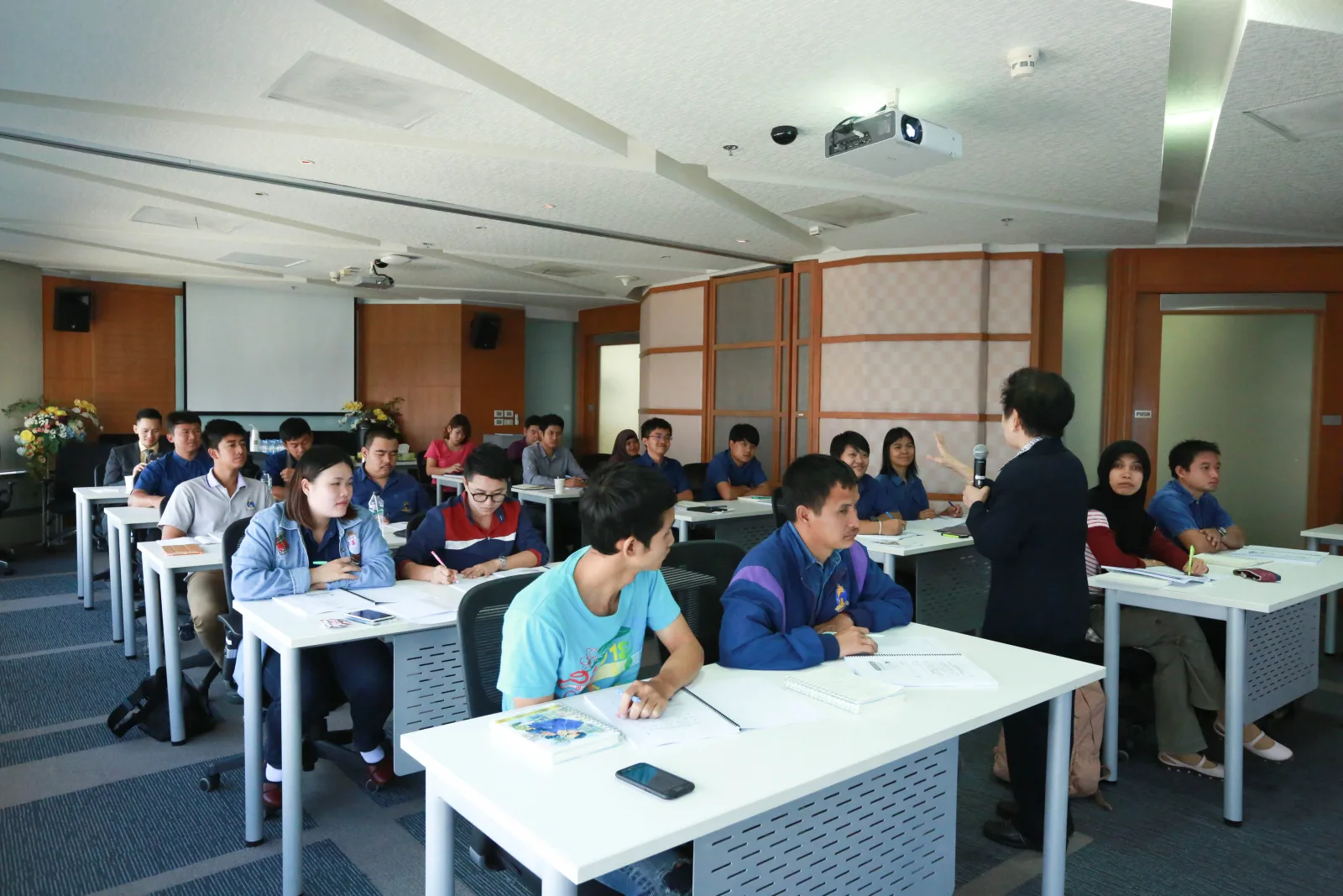 Pid Thong Lang Phra Foundation — project photo 2